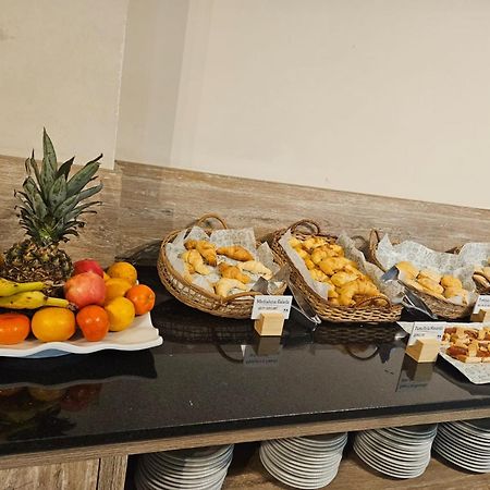 Dakar Hotel Mendoza Buitenkant foto