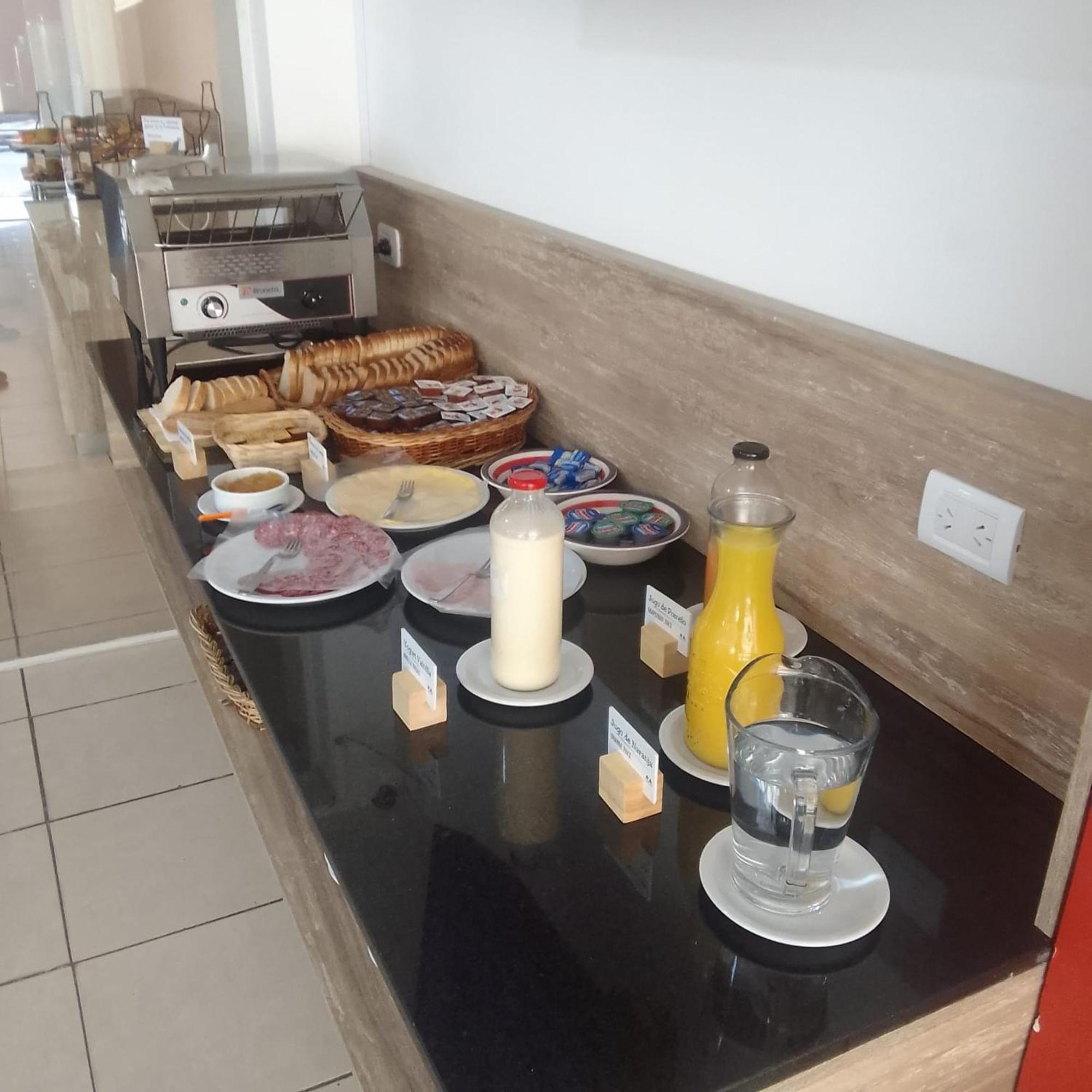 Dakar Hotel Mendoza Buitenkant foto