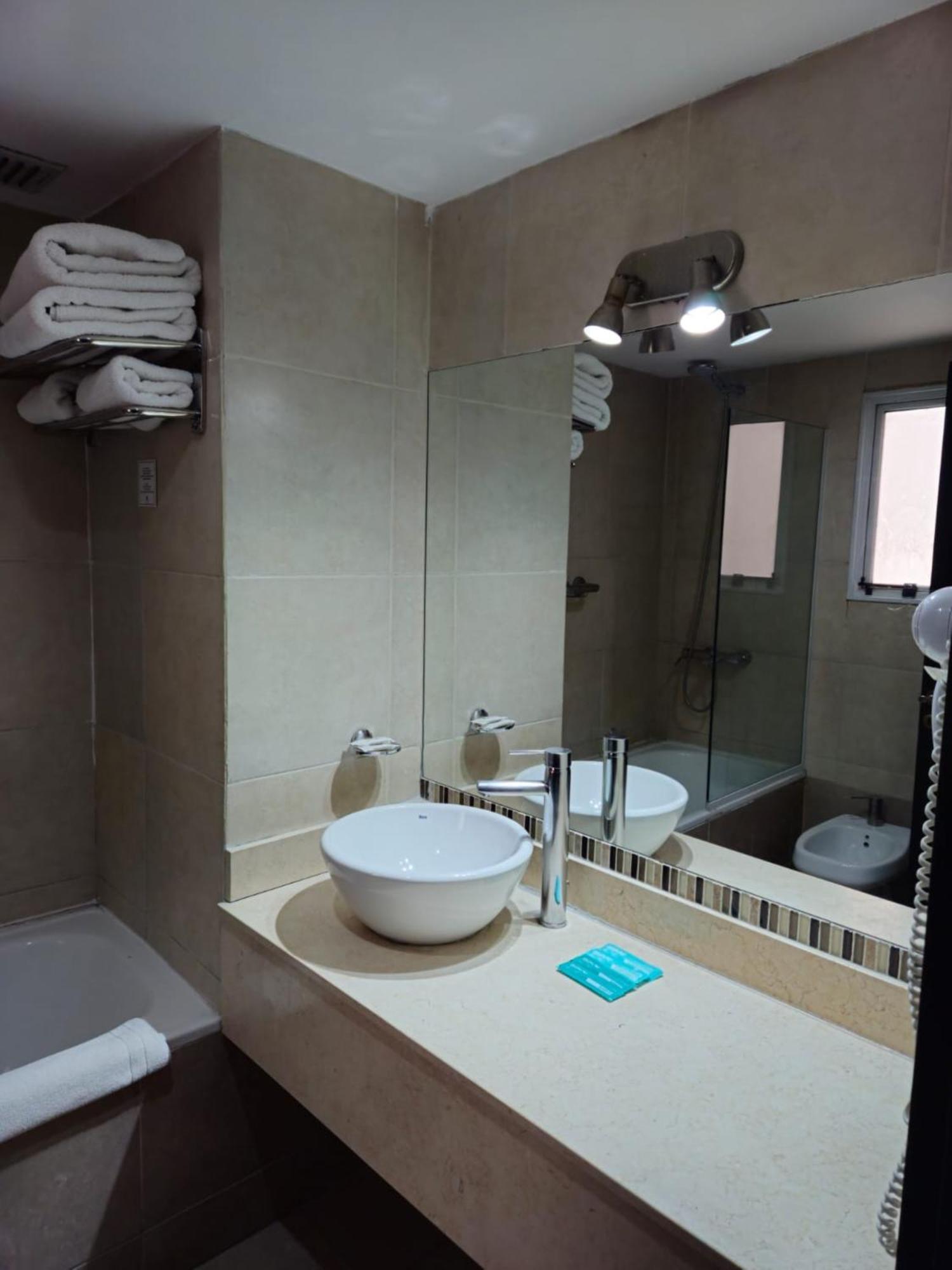 Dakar Hotel Mendoza Buitenkant foto